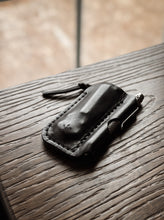 Load image into Gallery viewer, Side By Side