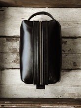 Load image into Gallery viewer, Dopp kit