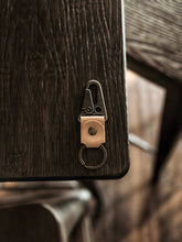 Load image into Gallery viewer, Buttero Key Clip