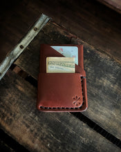 Load image into Gallery viewer, Mitchell wallet - Medium Brown harness leather