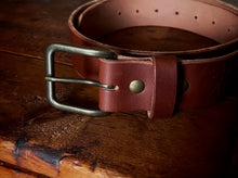 Load image into Gallery viewer, ‘Medium brown’ men’s belt