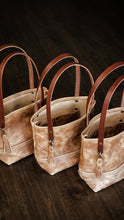 Load image into Gallery viewer, Natural Grand Mallory Tote
